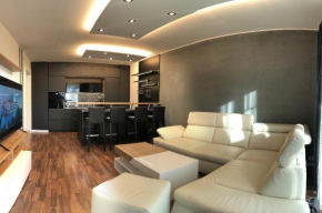 Krejcarek Garden Apartment